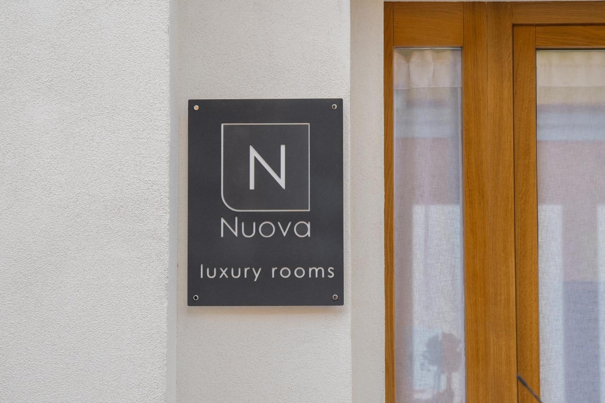 Nuova -Luxury Rooms & Apartment- ออลเบีย ภายนอก รูปภาพ